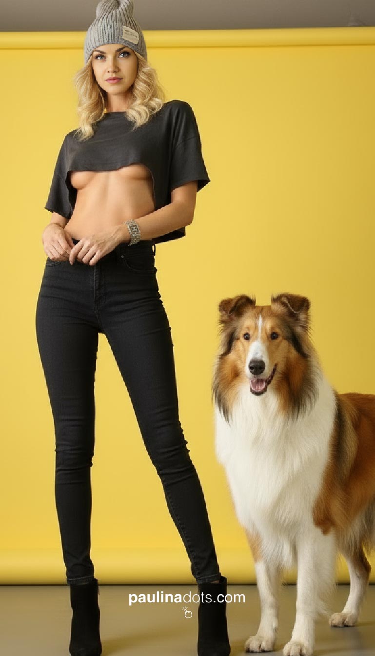 Paulina Dots de pie junto a Sunny; encuadre vertical editorial